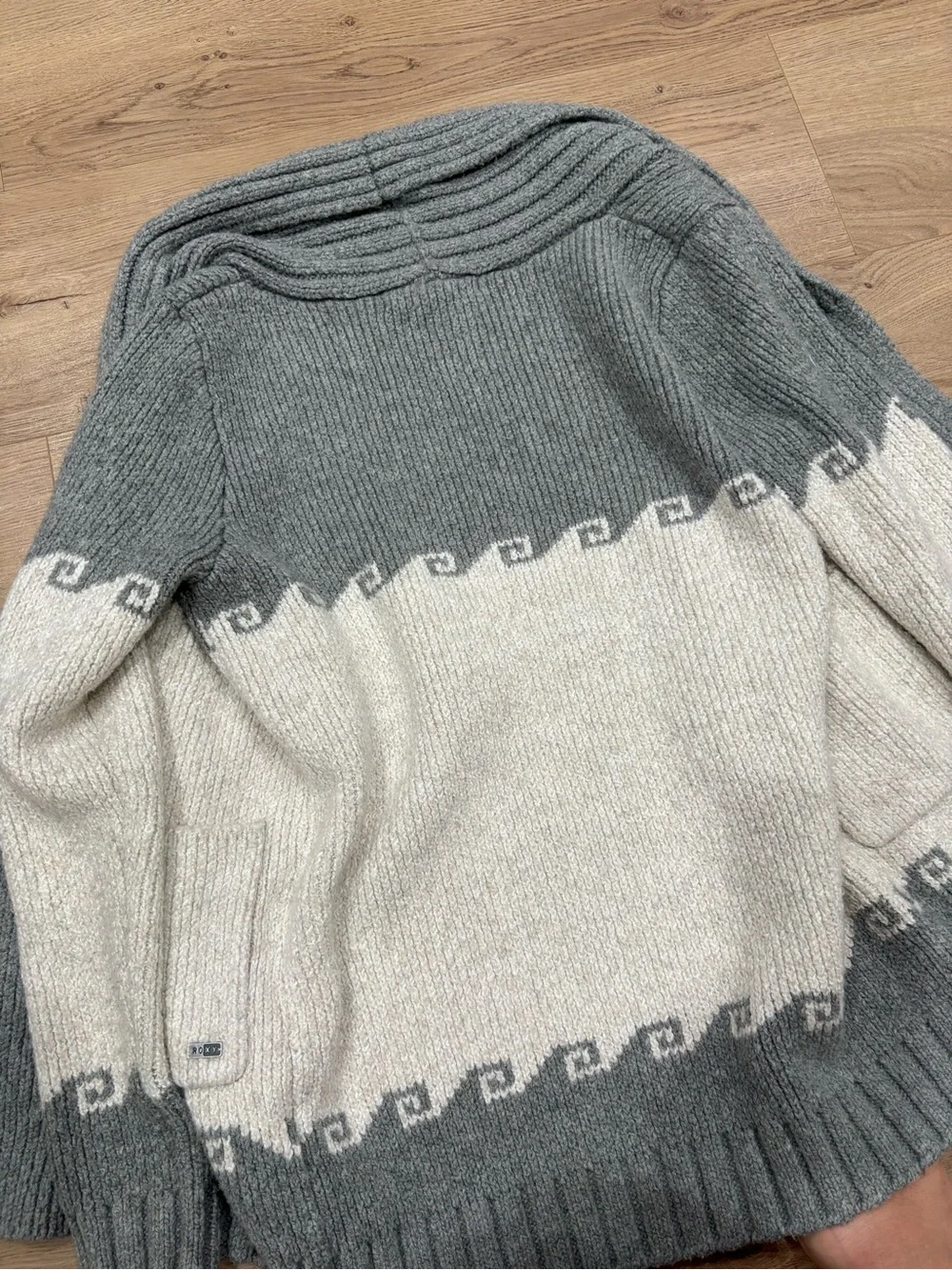 Vintage Roxy waves cardigan